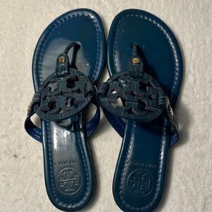 Tory Burch Navy Patent Miller Logo Thong Sandals